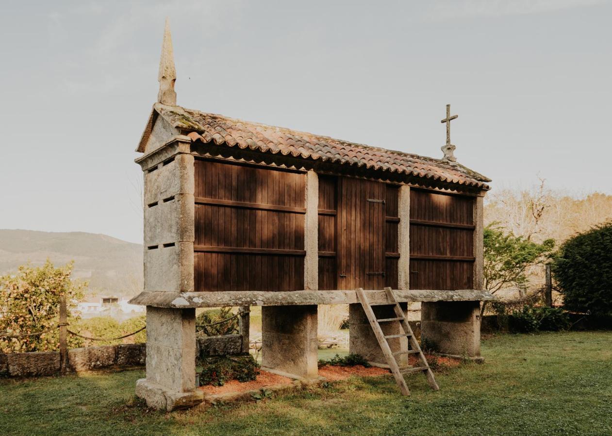 Casas Alexandre Guest House Pontevedra Exterior photo